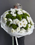 Bouquet “The Icon” — Lisianthus, Green Trick dianthus
