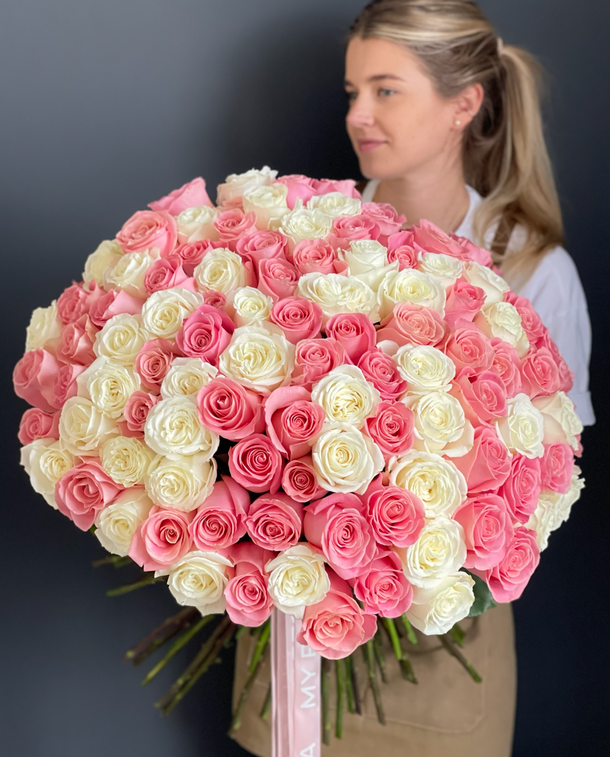 Bouquet “Hugs & Petals” - 100 roses
