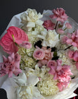 Bouquet “Vanilla Taste” — anthurium, roses, ranunculus, hydrangea