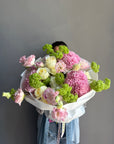 Bouquet “Always Yours” — roses, hydrangea, viburnum