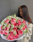Duo Bouquet "Chic Carousel" - garden roses, stock