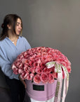 Flower box "Strawberry Kiss" - Pink expression roses