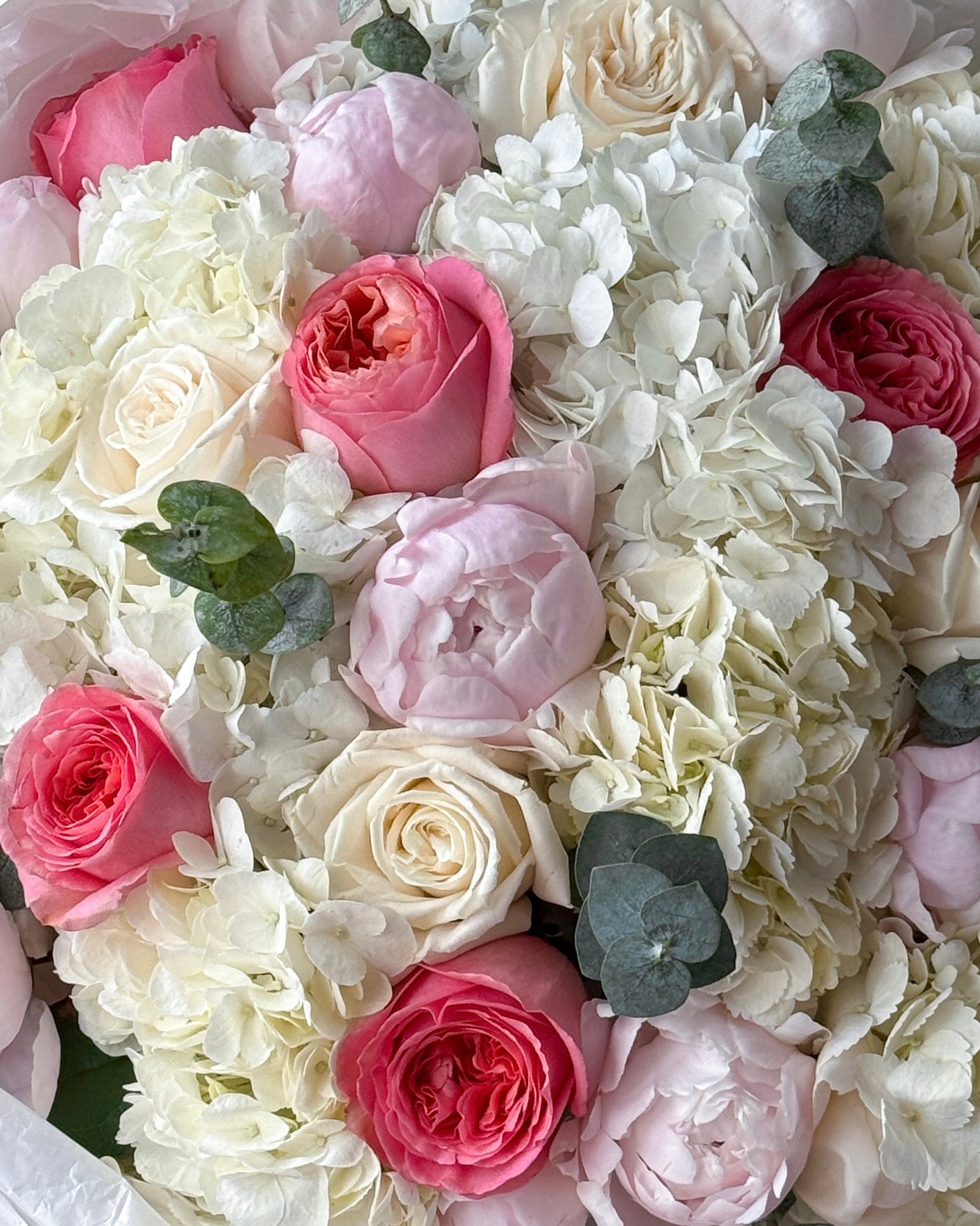 Bouquet "Ivory Kiss" - peonies, roses, hydrangeas