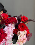 Flower Box “Aftertaste” — roses, ranunculus, hydrangea, calla lilies