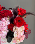 Flower Box “Aftertaste” — roses, ranunculus, hydrangea, calla lilies