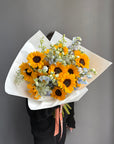 Bouquet “Hot Girl Summer” — sunflowers, delphinium