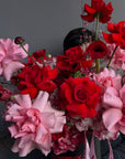 Valentine’s Box “Flirt & Fire” — French roses, anemones, genista
