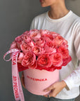 Flower box "Strawberry Kiss" - Pink expression roses