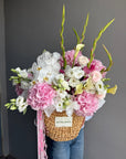 Flower Basket "Glamorous" - Lisianthus, hydrangeas, gladioluses