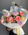 Bouquet ‘Summer in Bloom’ - chamomiles, roses, delphiniums