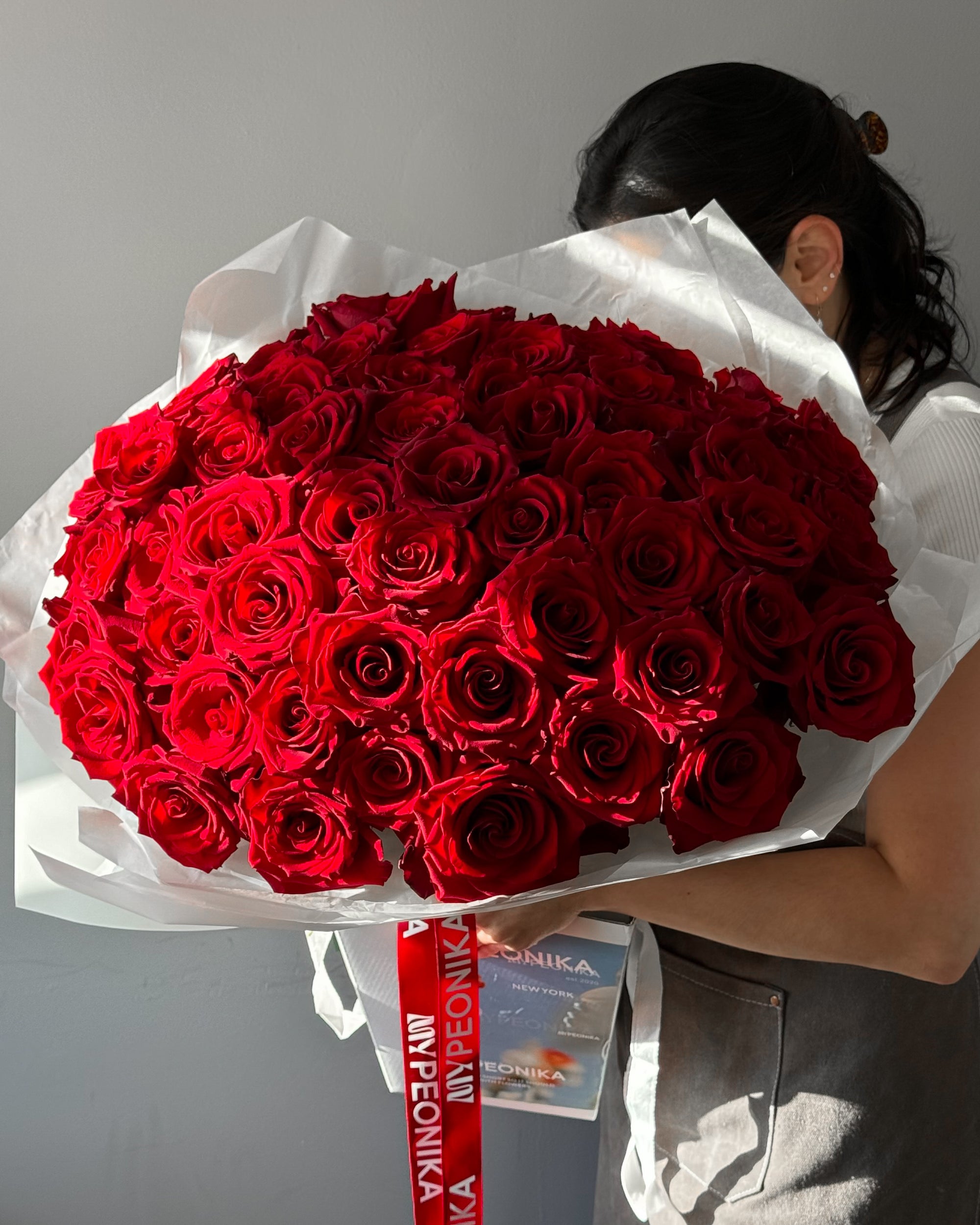 Bouquet "Explorer" - 50 red roses