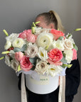 Flower Box “Love Jam” - ranunculuses, roses