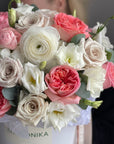 Flower Box “Love Jam” - ranunculuses, roses