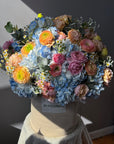 Basket "Big Bloom Energy" - Ranunculus, hydrangeas, roses