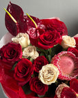 Bouquet "Exotic Kiss" - Roses, protea, anthurium