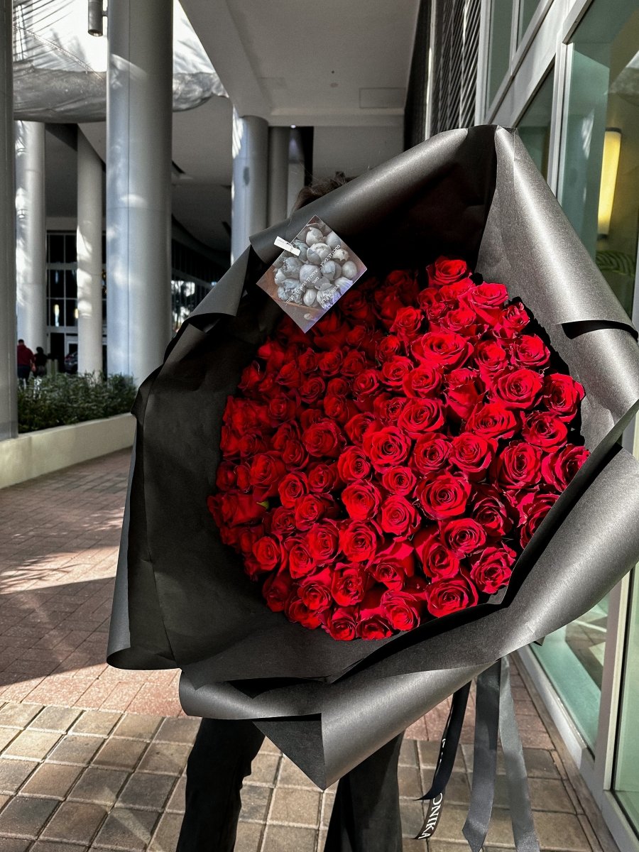 100 Red Roses - Wrapped bouquet