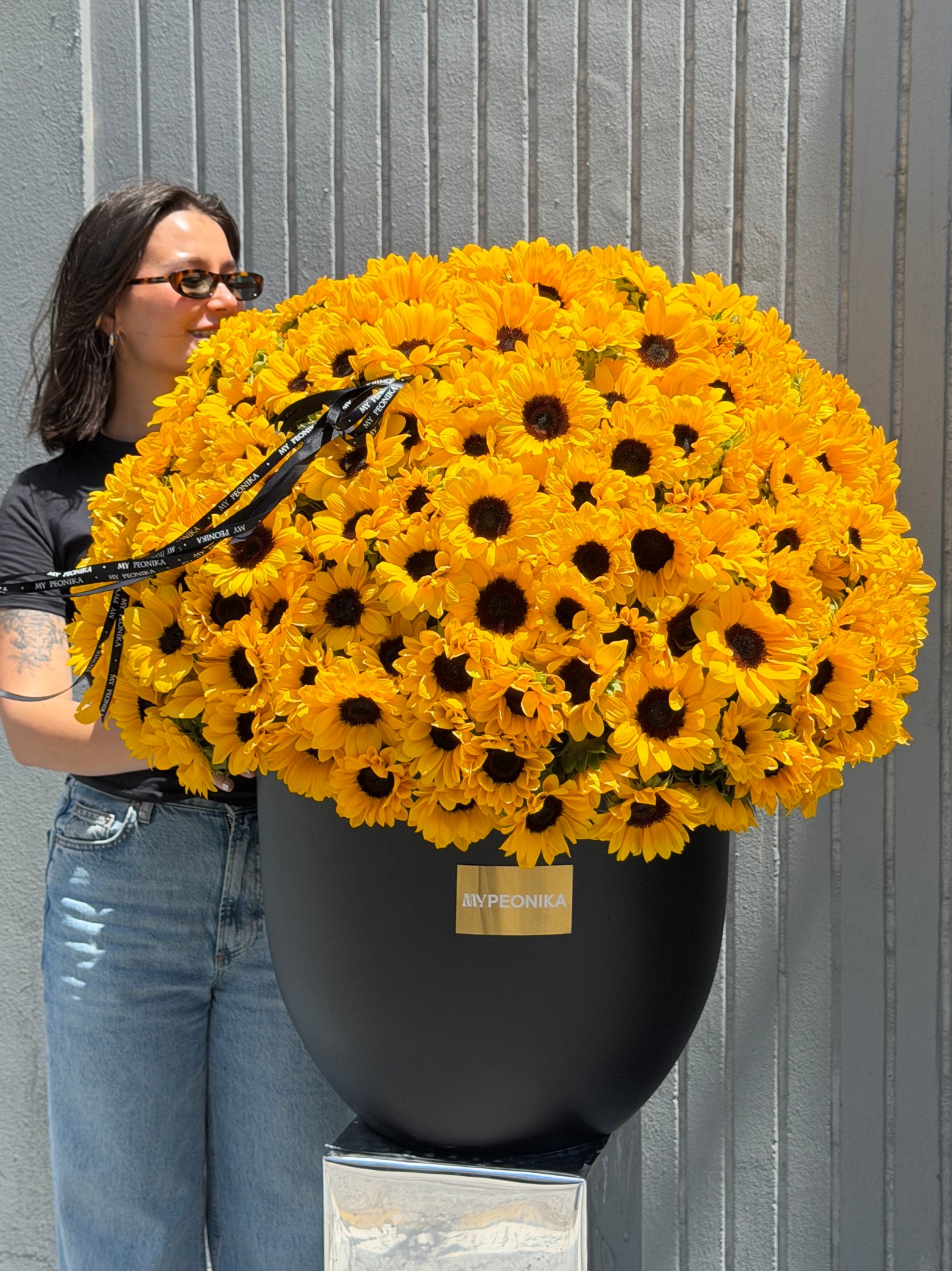Vase Arrangement “Sun Therapy Max” — 300 sunflowers