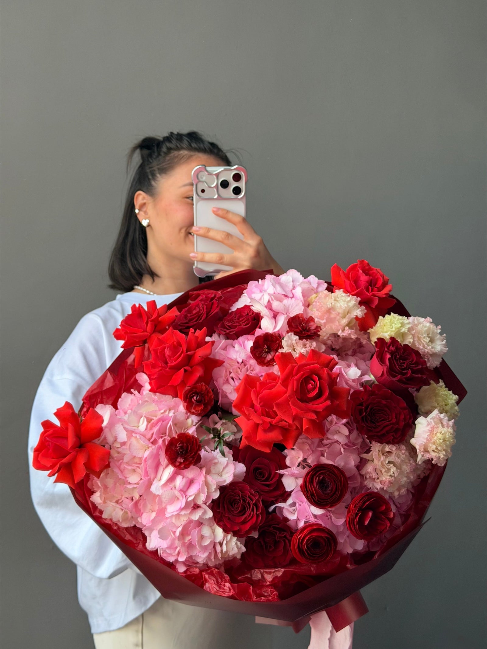Bouquet “Proof of Love” — ranunculus, rose, hydrangea