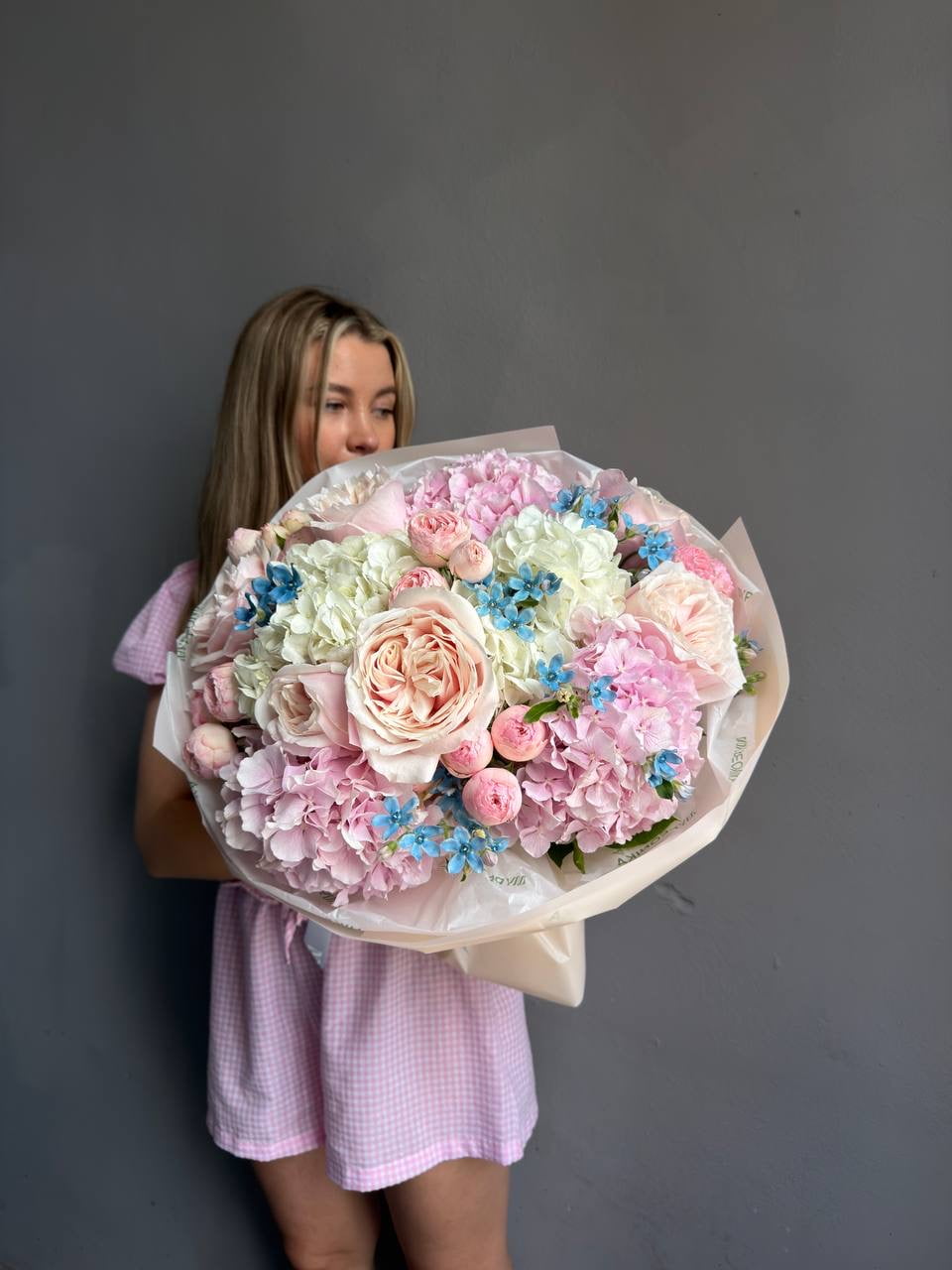 Bouquet “Everyone’s Type” — hydrangeas, roses, peonies