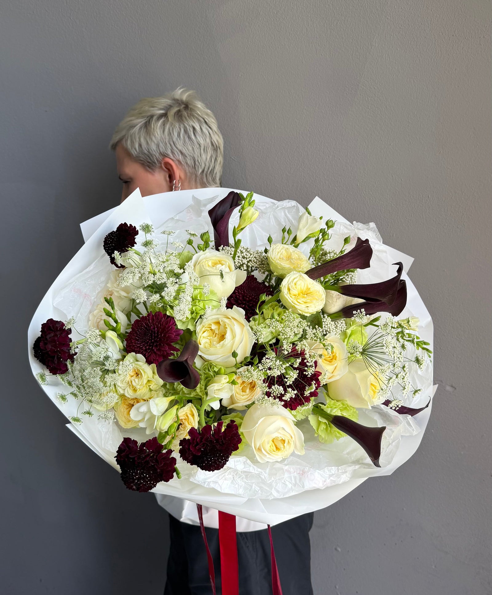 Bouquet “Avant Garde” - calla, roses, lisianthus