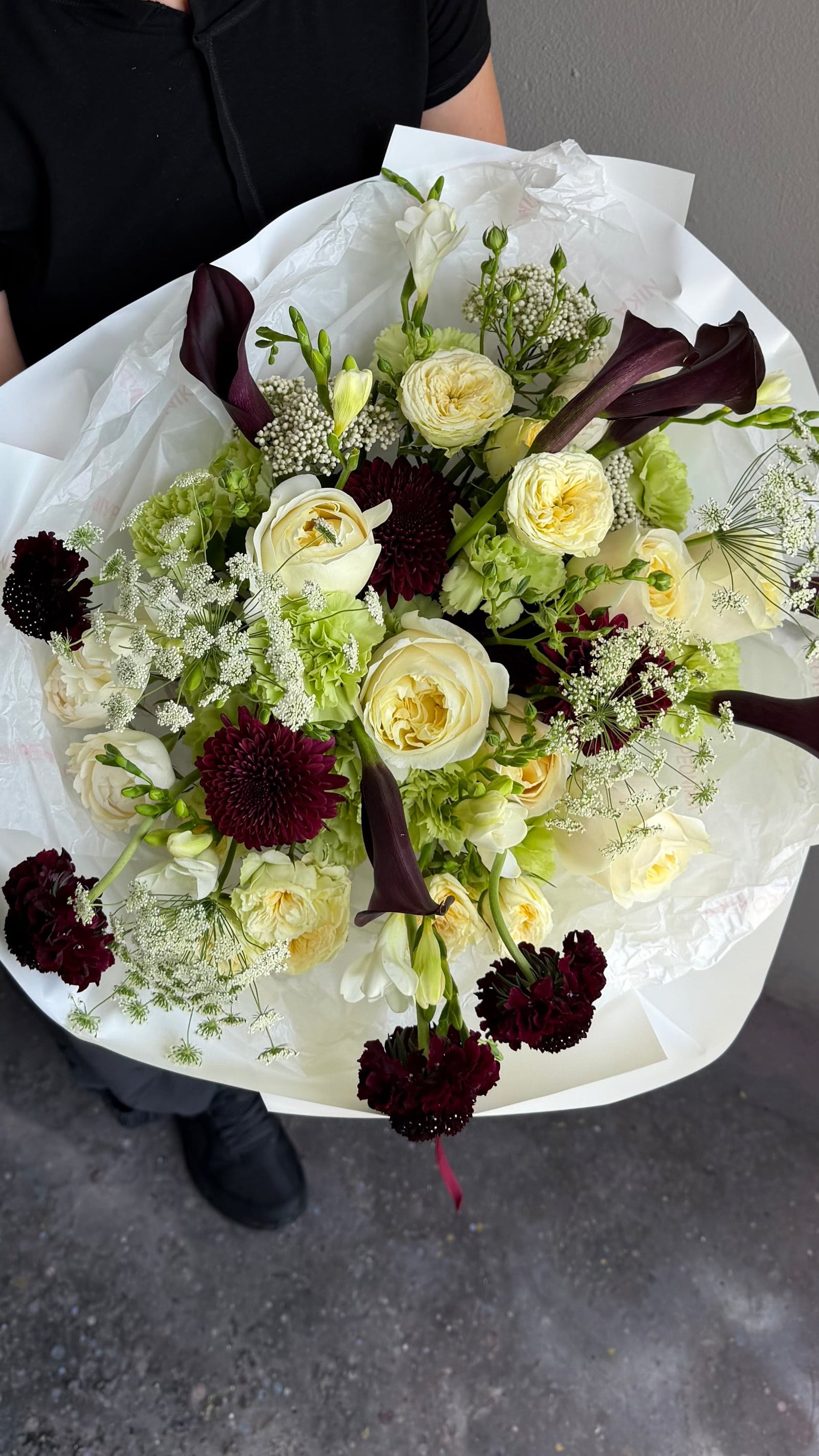 Bouquet “Avant Garde” - calla, roses, lisianthus