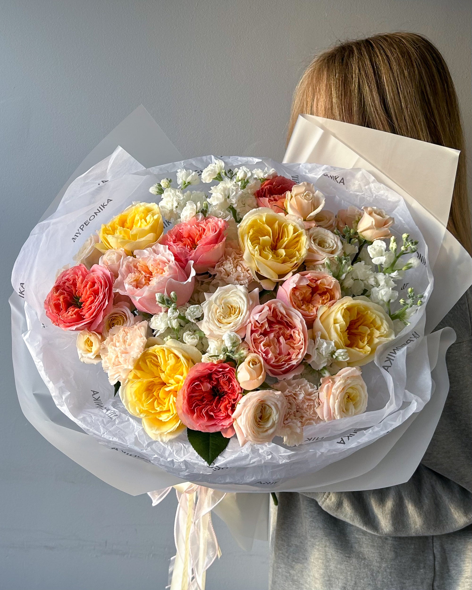 Bouquet “Cutie Pie” - garden roses, stock