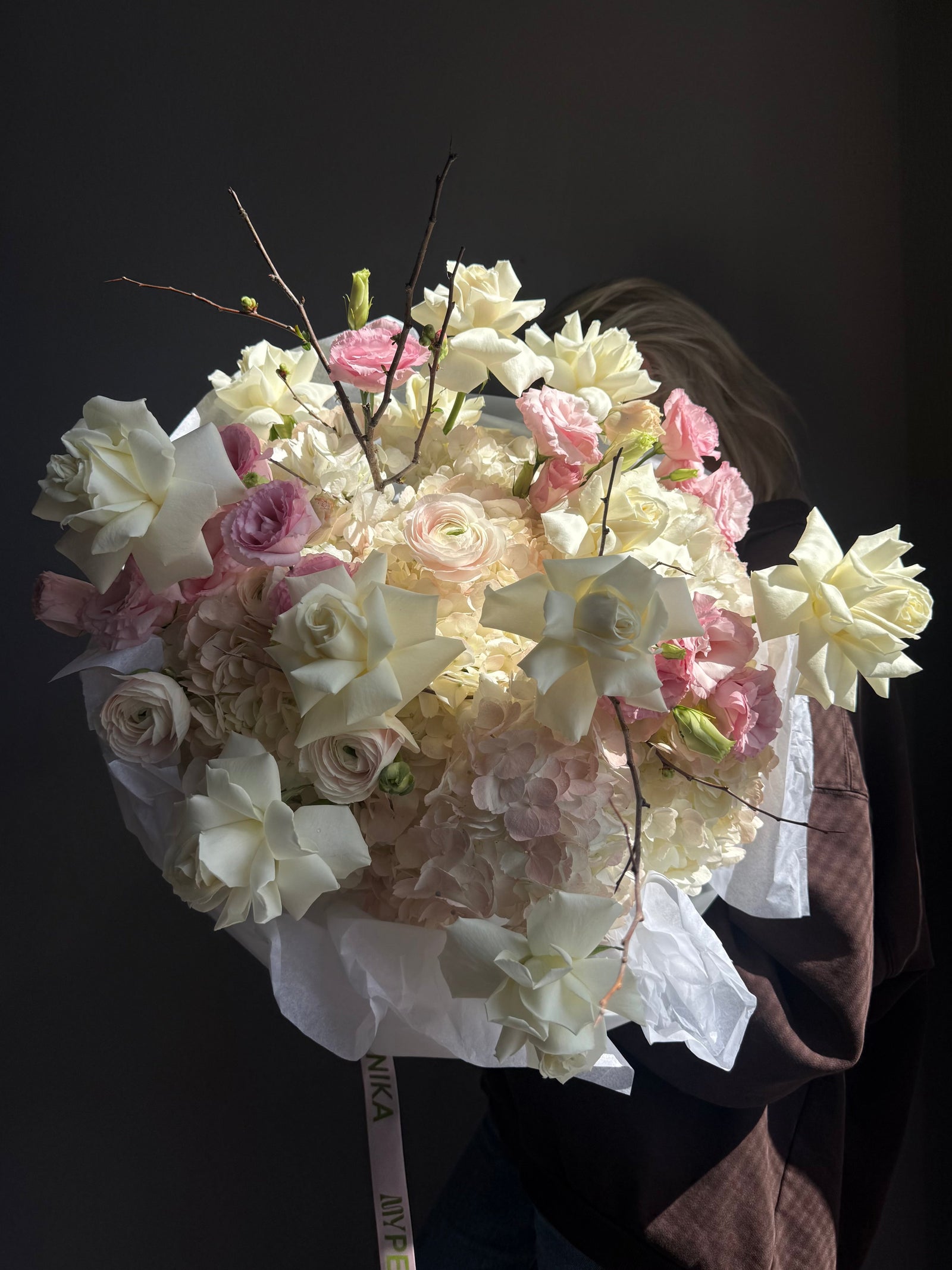 Bouquet “Angel Kiss” — ranunculus, roses, hydrangea