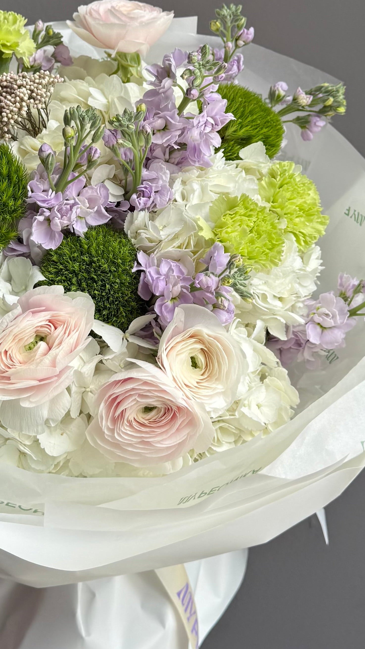 Bouquet “Made for YOU” — hydrangea, ranunculus, stock flowers, dianthus
