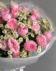 Bouquet “Daisy Baby” — roses, chamomile