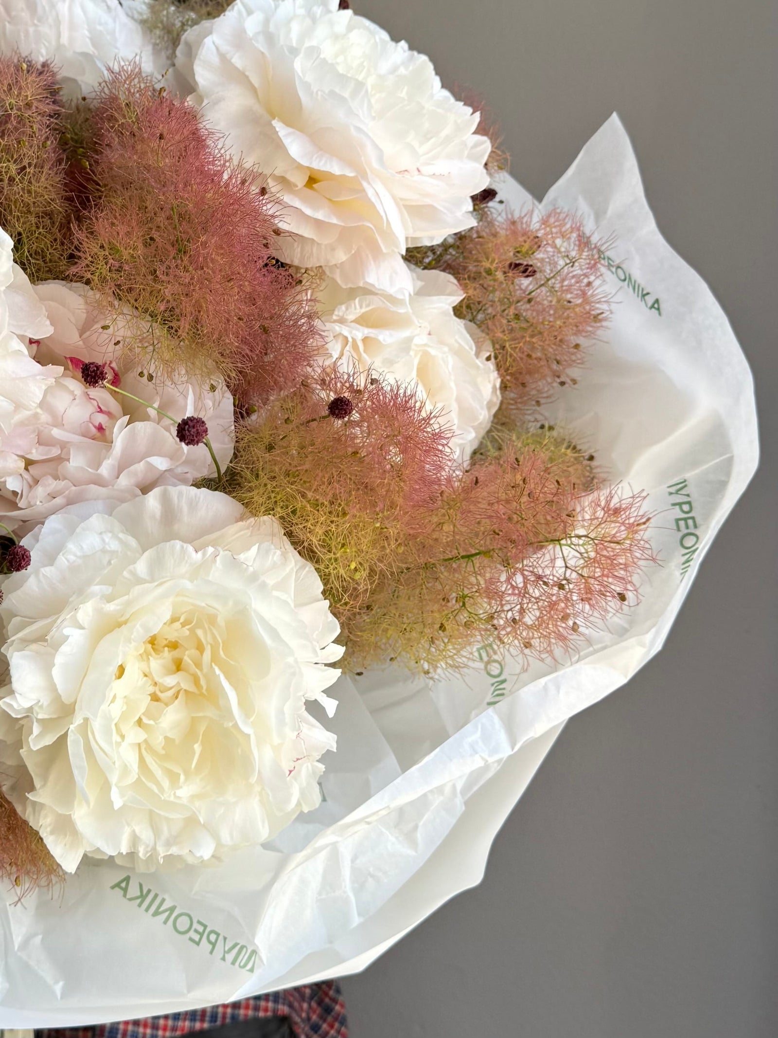 Bouquet “Fluffy Glow” — festiva, smoke tree