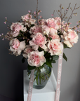 Bouquet in a vase “Lady Mary” - french roses