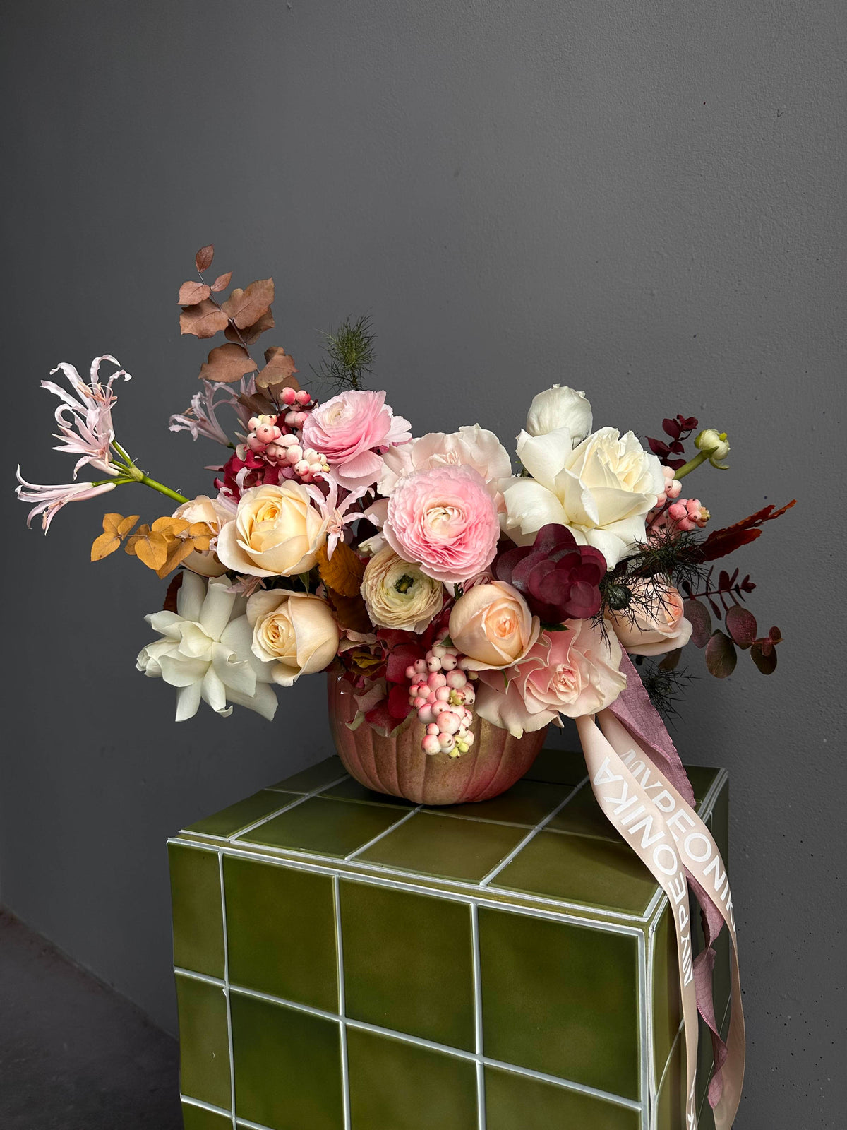 Floral arrangement “Pink Pumpkin” - ranunculuses, roses