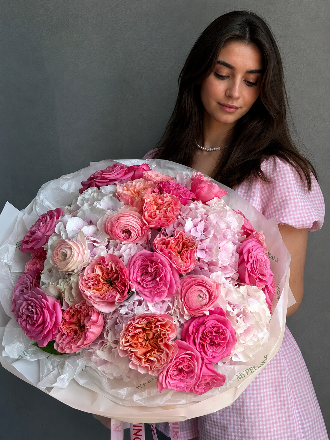 Bouquet “Too Pretty to Ignore” — hydrangeas, roses, peonies