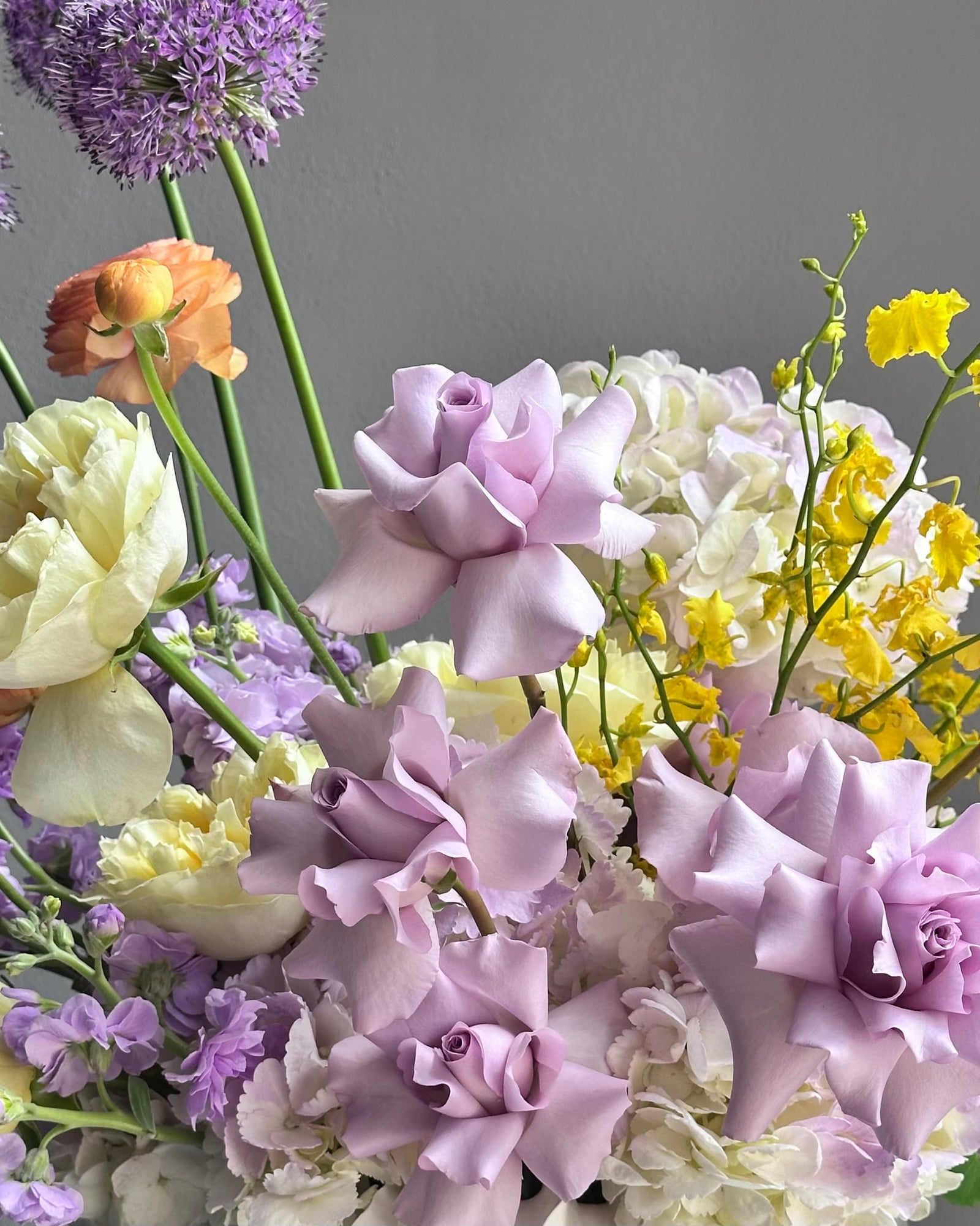 Vase Arrangement “Amethyst Sun” — roses, hydrangeas, allium, ranunculus