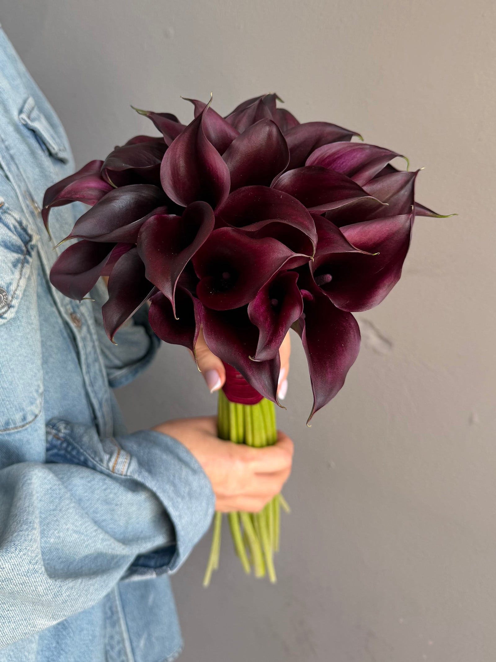 Bridal Bouquet “Dark Romance” — burgundy calla lilies