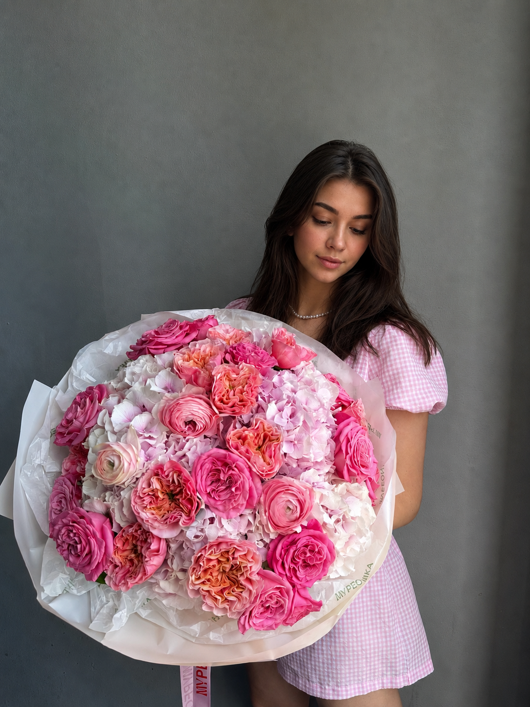 Bouquet “Too Pretty to Ignore” — hydrangeas, roses, peonies