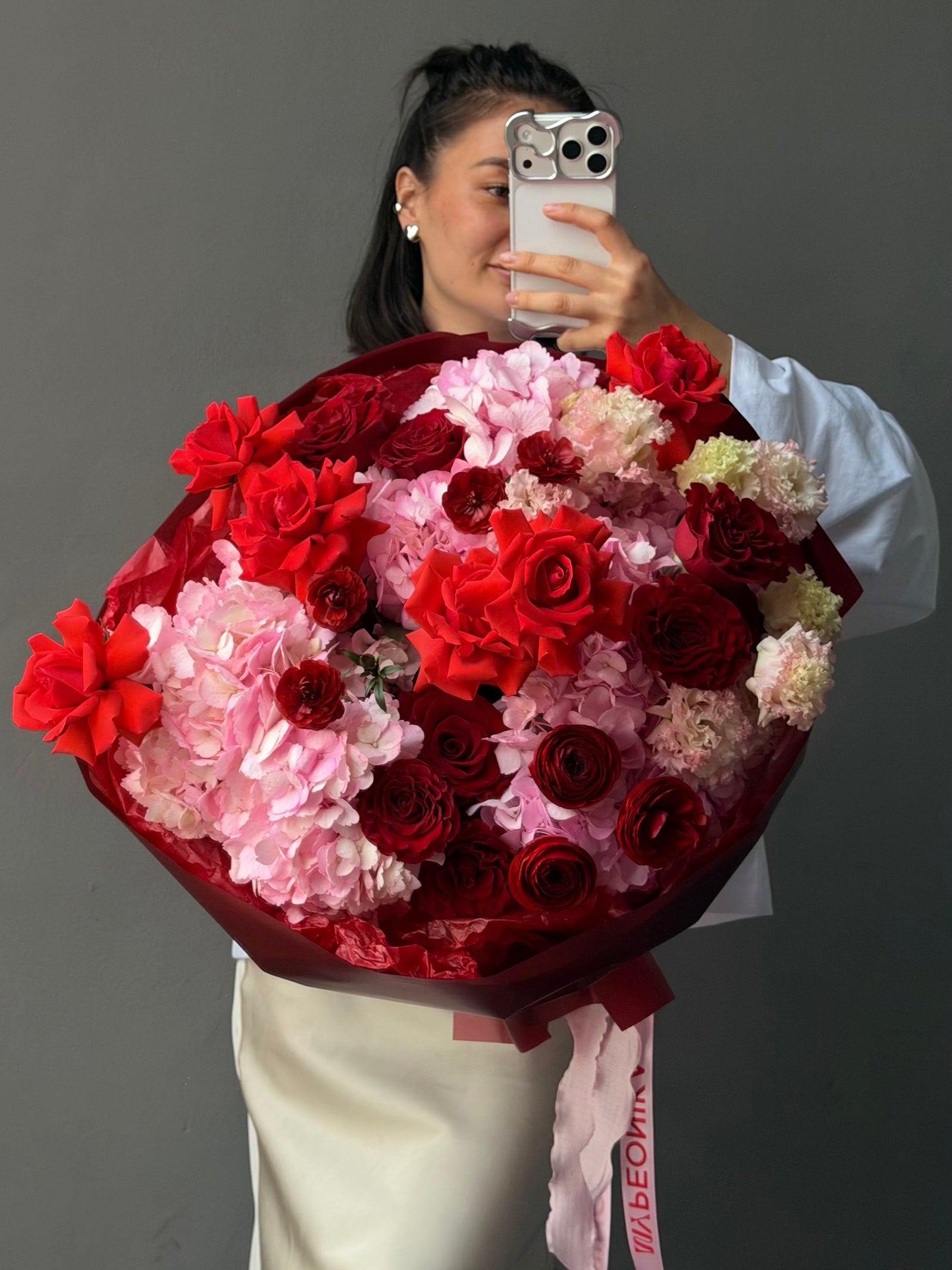 Bouquet “Proof of Love” — ranunculus, rose, hydrangea