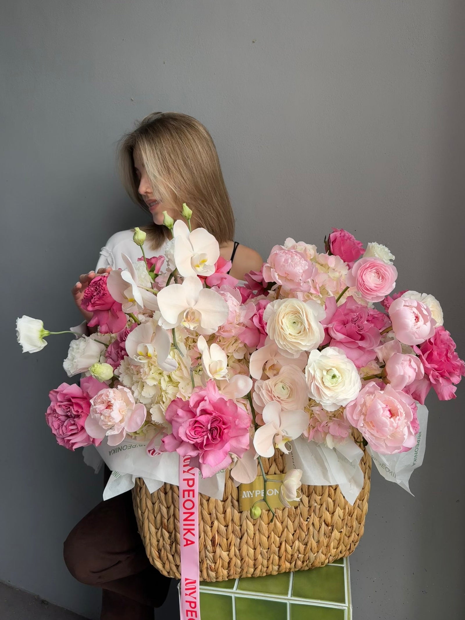 Flower Basket “The Way She Smiles” — roses, orchids, ranunculus