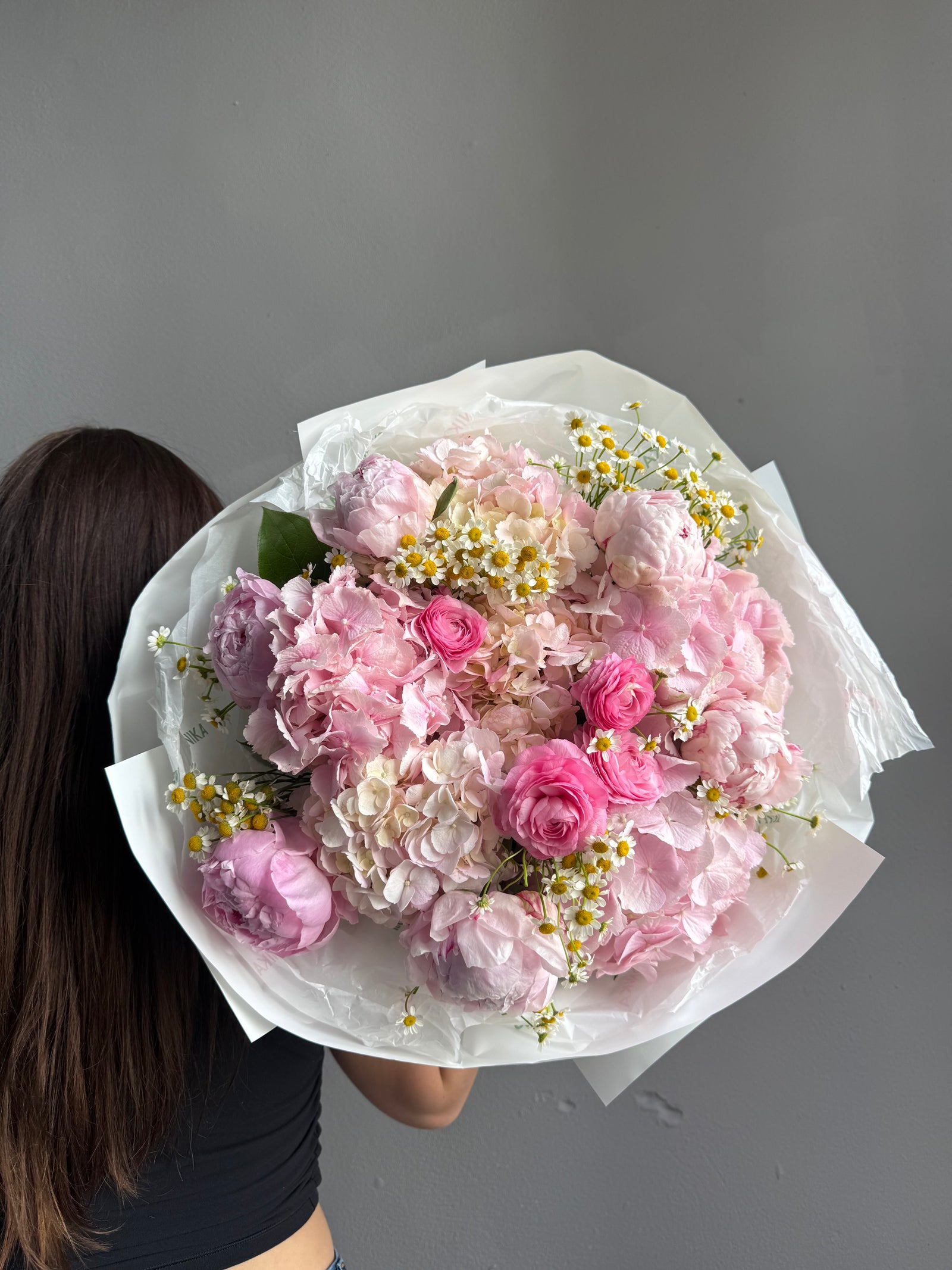 Bouquet "Warm Memories" - ranunculuses, peonies, chamomiles, hydrangeas