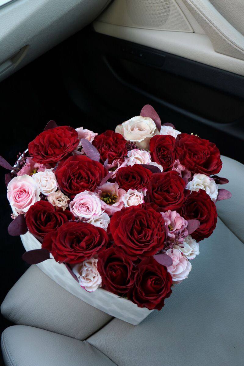 Flower Box “Just for Her” — assorted roses