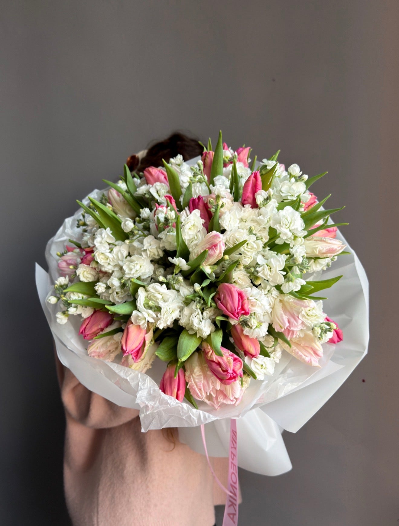 Duo Bouquet “Dreamy Ruffles” - stock, parrot tulips