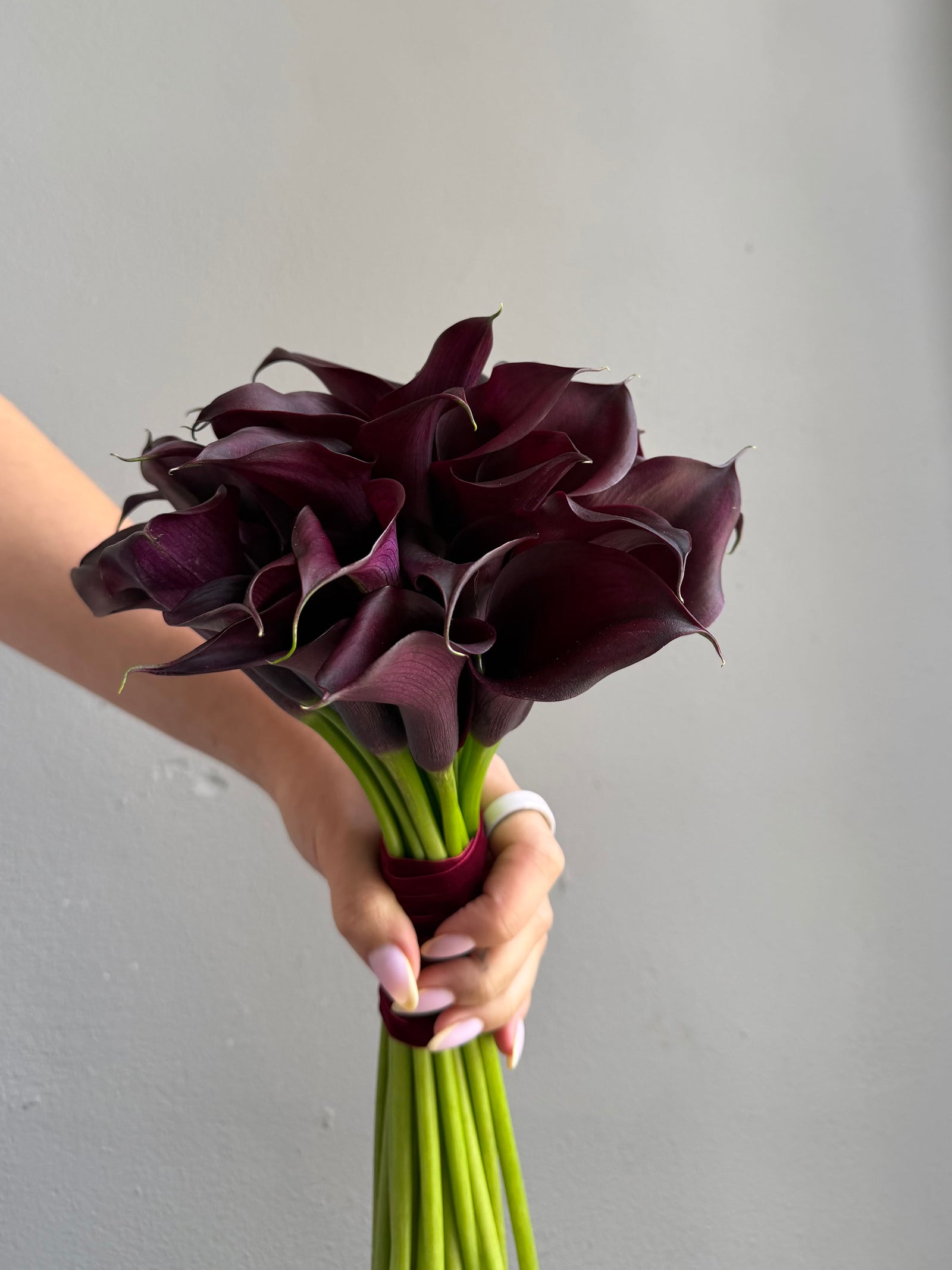 Bridal Bouquet “Dark Romance” — burgundy calla lilies