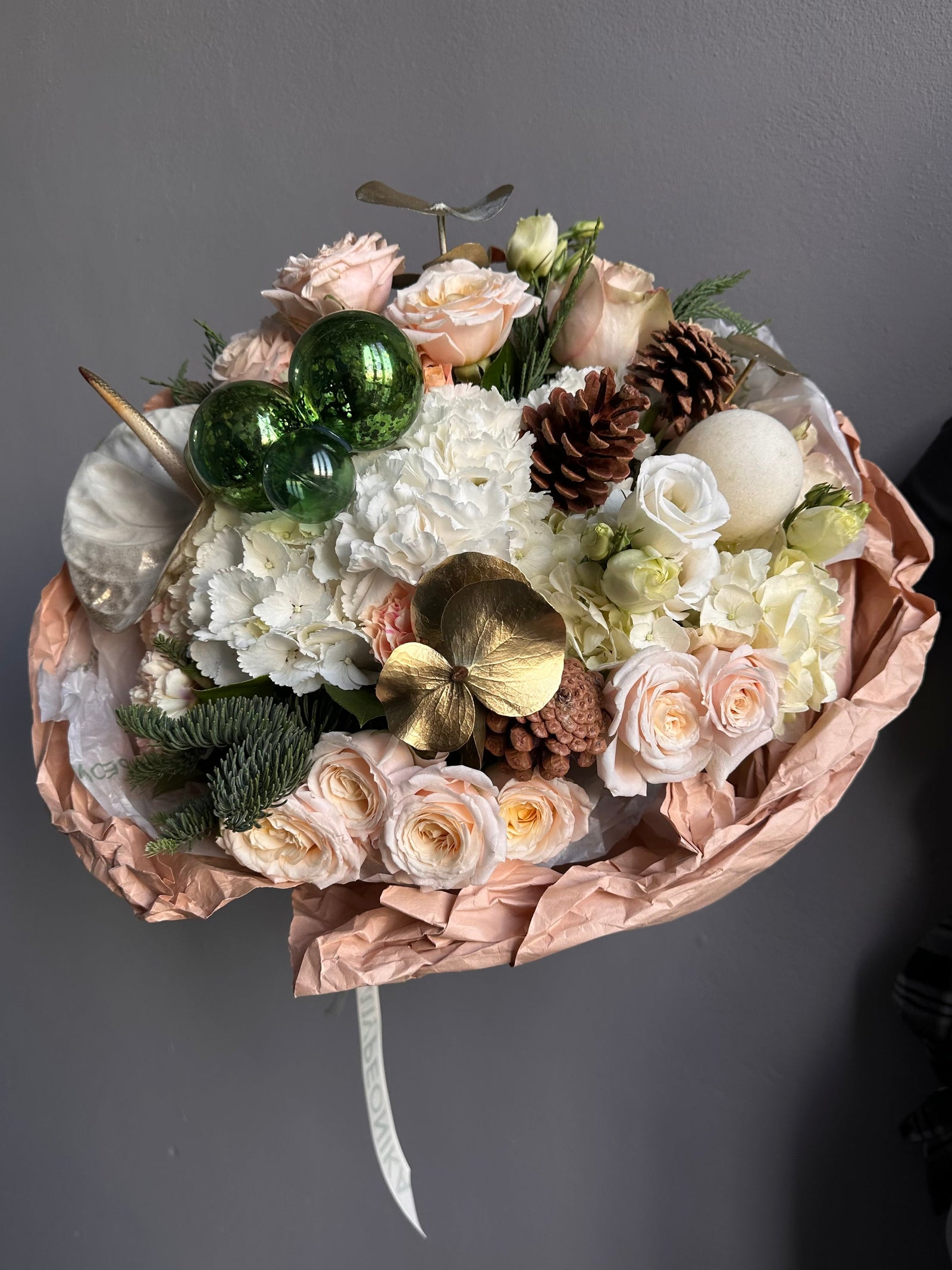 Bouquet “Merry Pine Delight” — roses, hydrangea, noble fir, pinecones