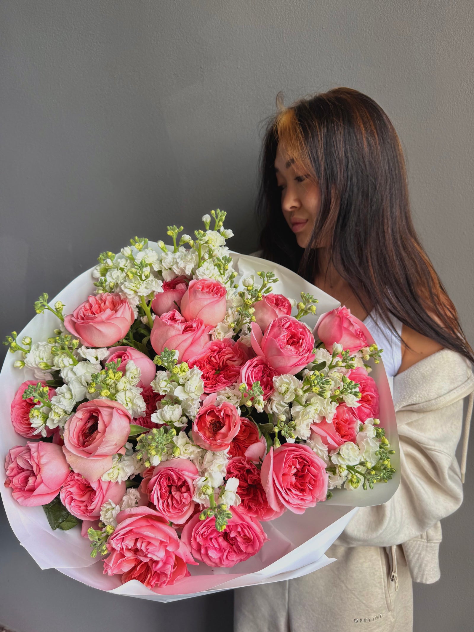 Duo Bouquet "Chic Carousel" - garden roses, stock