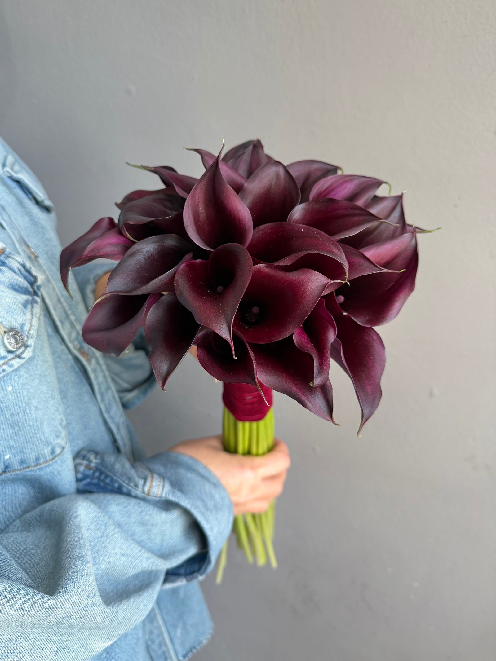 Bridal Bouquet “Dark Romance” — burgundy calla lilies