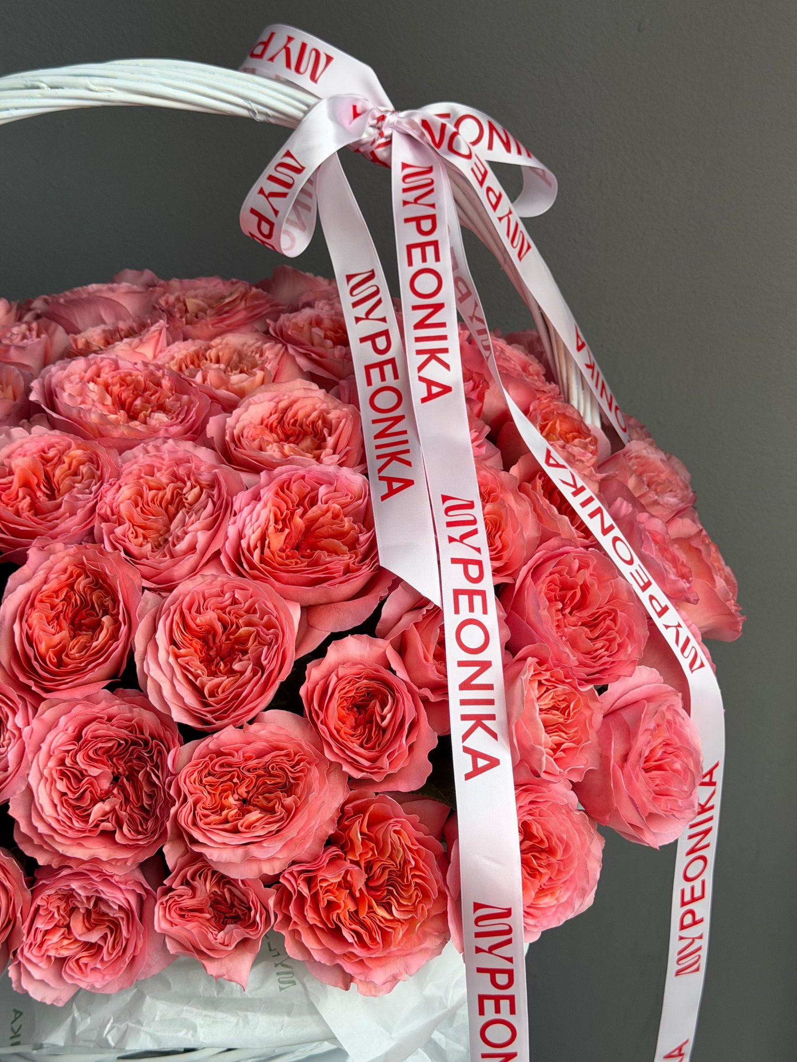 Flower Basket “Pink Happens” — Pink Expression roses
