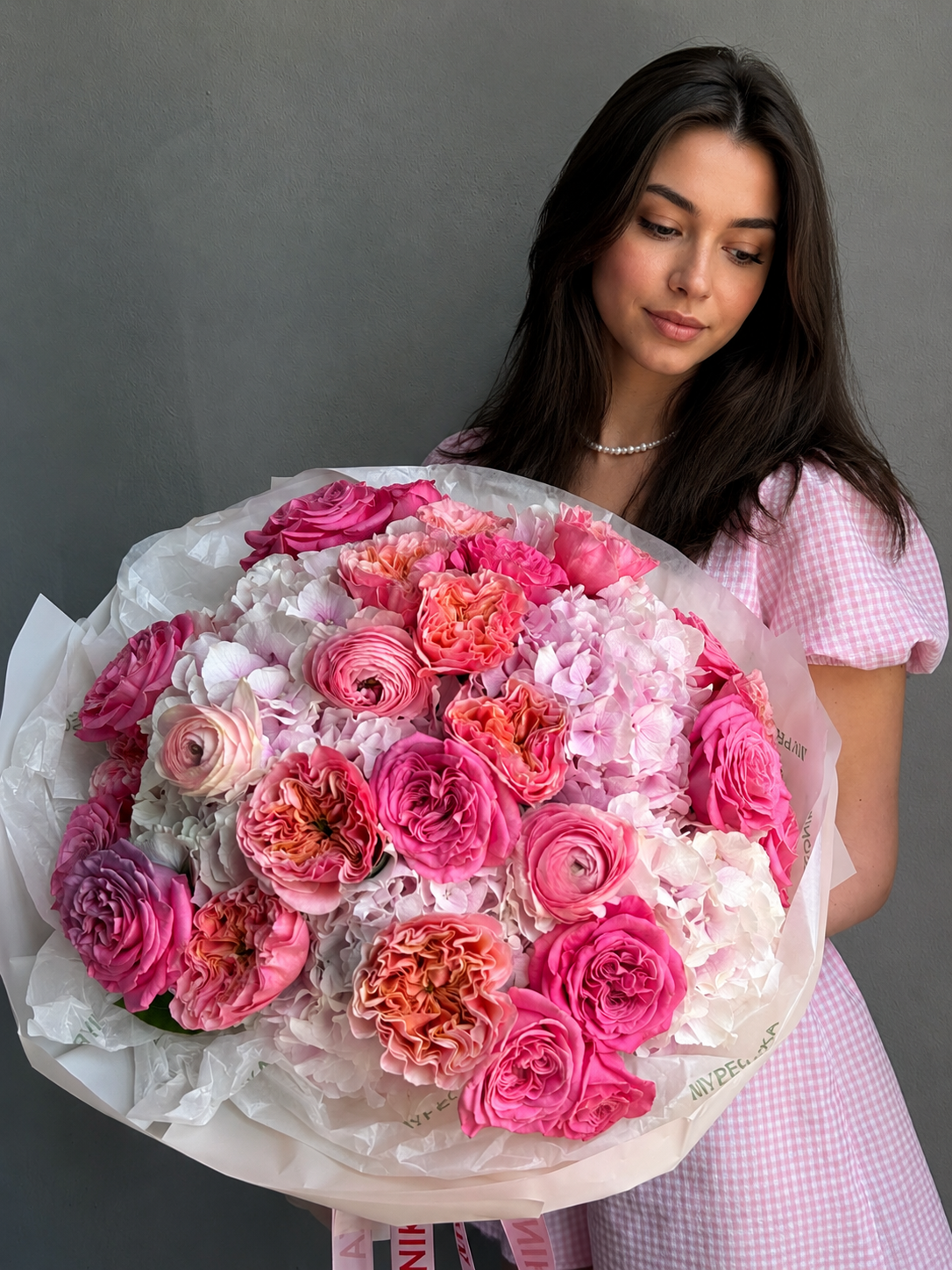Bouquet “Too Pretty to Ignore” — hydrangeas, roses, peonies