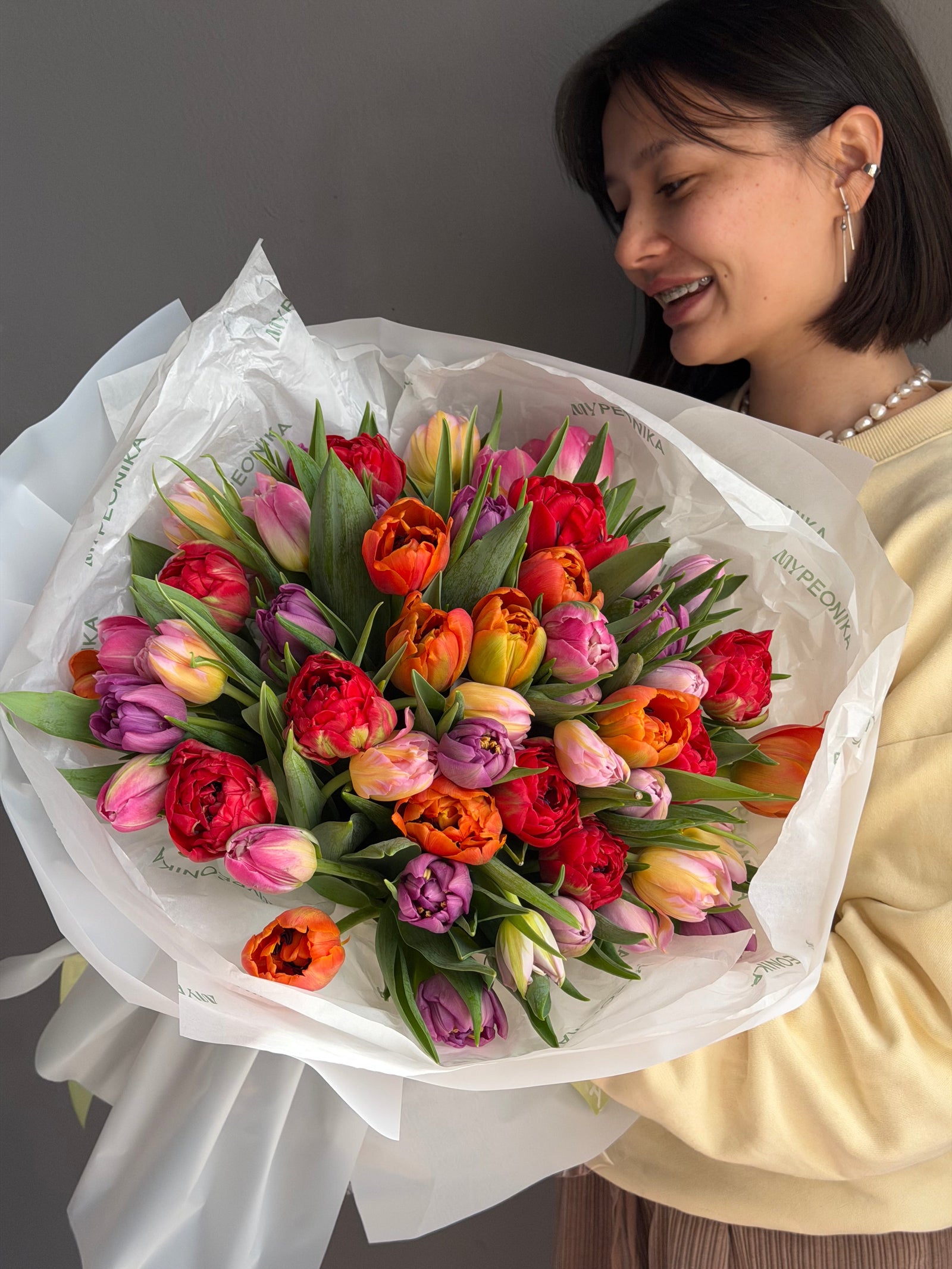 Bouquet "Petal Pop" - mixed of Holland tulips
