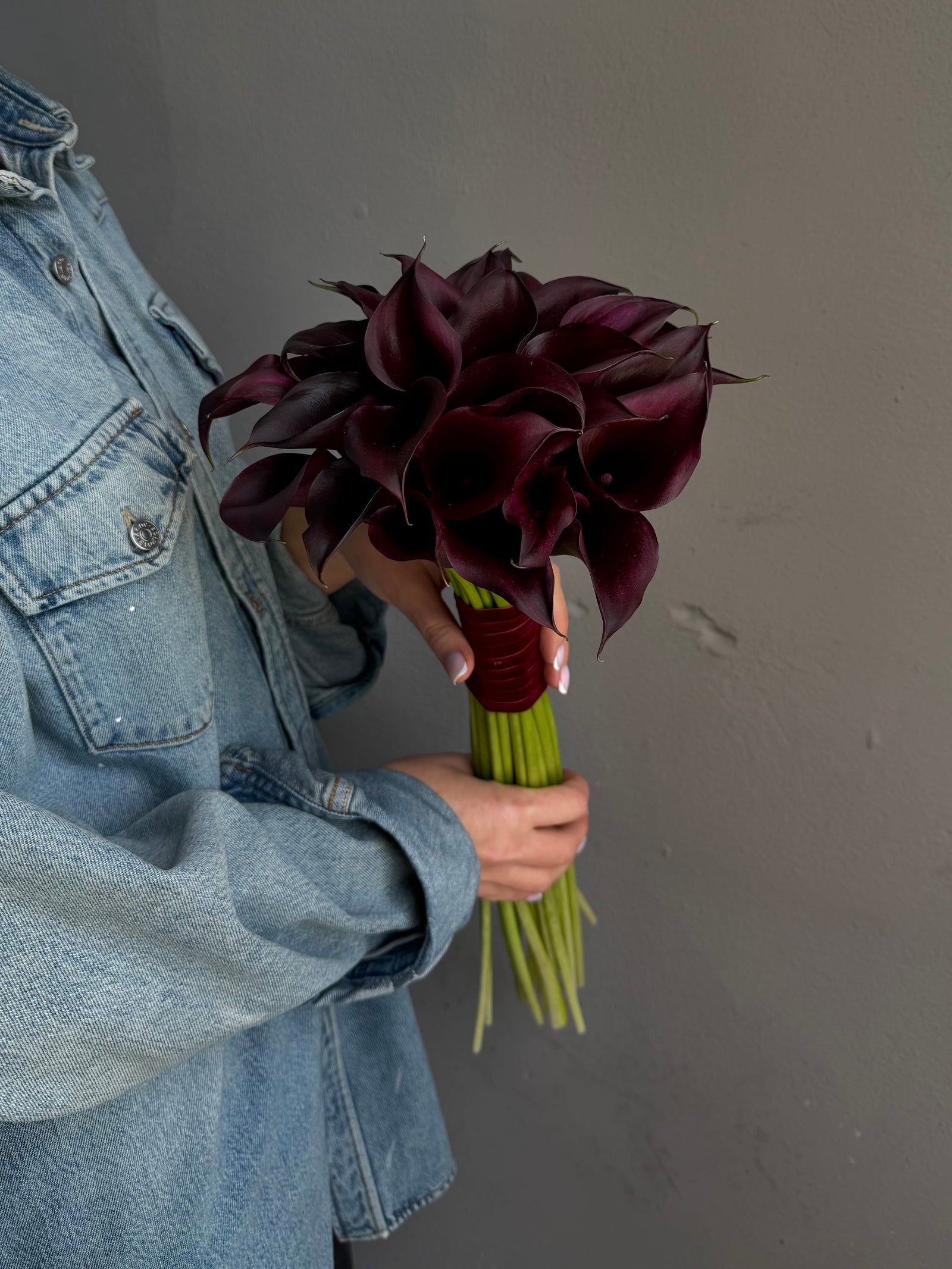 Bridal Bouquet “Dark Romance” — burgundy calla lilies