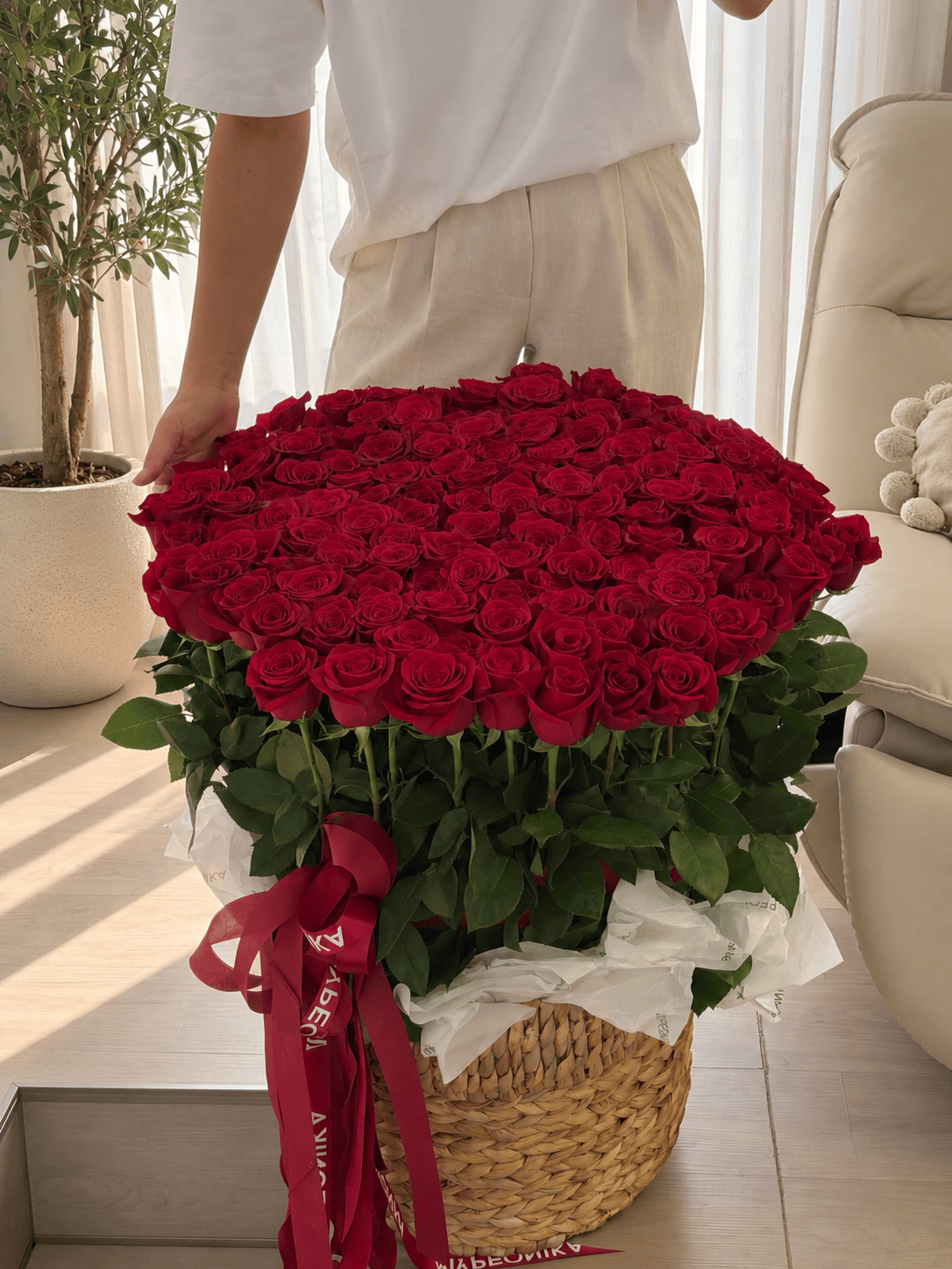 Long Red Rose Basket
